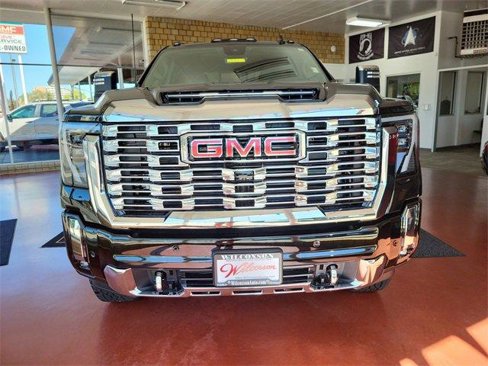 New 2025 GMC Sierra 2500 Denali w/ Denali Reserve Package image 8