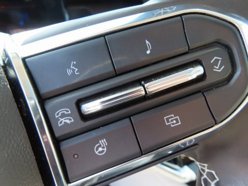 Certified 2024 GMC Acadia Denali w/ Super Cruise Package image 17