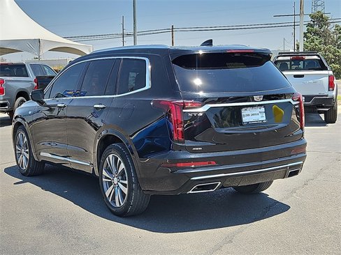 Used 2020 Cadillac XT6 Premium Luxury w/ Platinum Package image 3