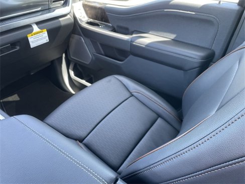 New 2025 Ford F250 Lariat w/ Lariat Ultimate Package image 15