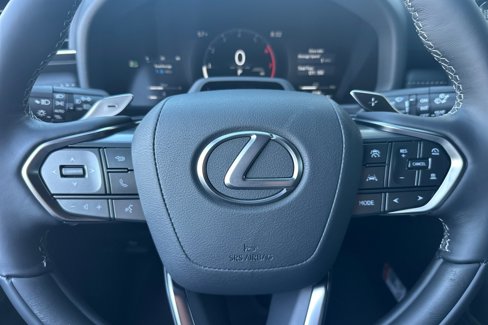 New 2025 Lexus LX 600 4WD w/ Luxury Package image 20