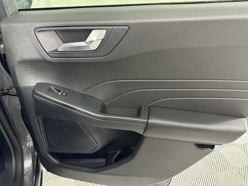 Used 2025 Ford Escape ST-Line Select image 27
