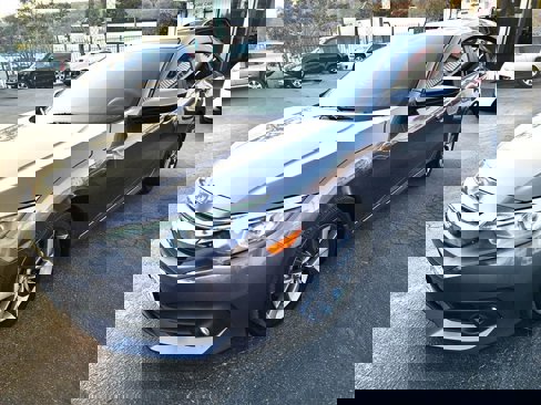 Used 2018 Honda Civic LX image 10
