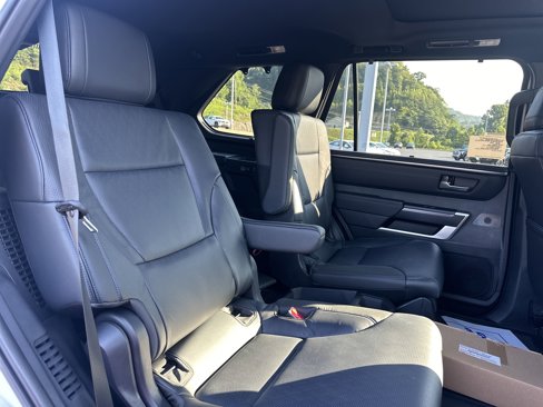 New 2025 Toyota Sequoia Platinum image 26