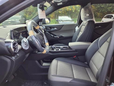 New 2026 Chevrolet Equinox LT w/ Convenience Package II image 8