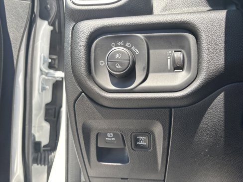 New 2026 RAM 1500 Classic Warlock image 17