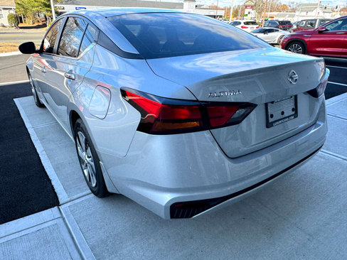 Used 2022 Nissan Altima 2.5 S image 13