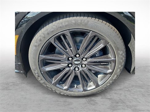 New 2026 Cadillac Lyriq V image 7