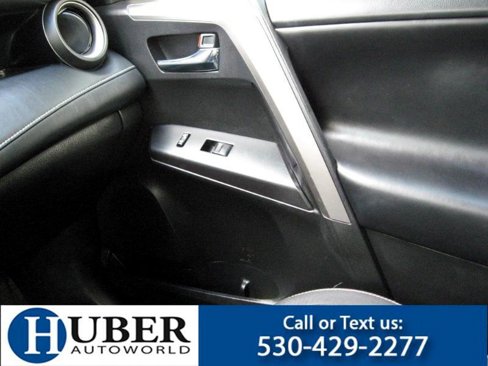 Used 2018 Toyota RAV4 XLE image 10