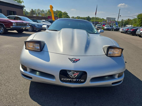 Used 2002 Chevrolet Corvette Coupe w/ Preferred Equipment Group2 image 16