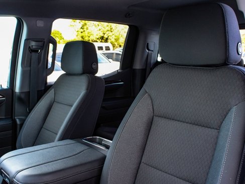 Used 2025 GMC Sierra 1500 Elevation w/ Preferred Package image 32