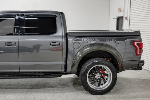 Used 2019 Ford F150 Raptor w/ Equipment Group 802A Luxury image 17