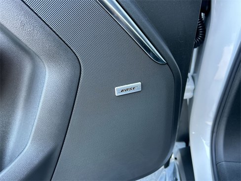 New 2025 Chevrolet Suburban High Country image 24