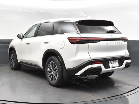 Certified 2025 INFINITI QX60 Pure image 5