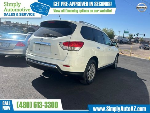 Used 2016 Nissan Pathfinder SV image 9