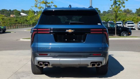 Used 2024 Chevrolet Traverse LT image 5