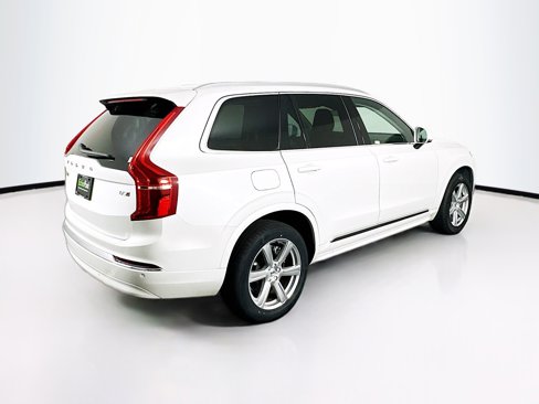 Used 2024 Volvo XC90 B5 Core image 9