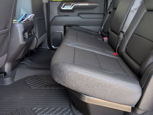 New 2026 Chevrolet Silverado 1500 LT Trail Boss w/ Convenience Package II image 7