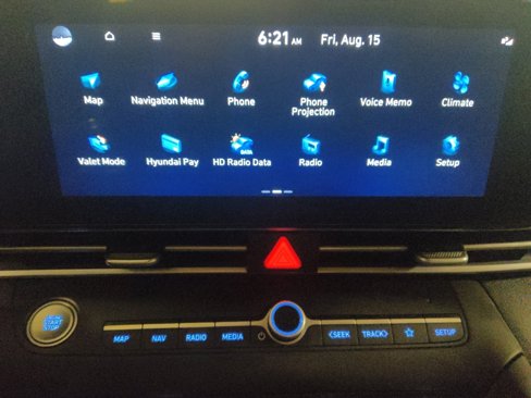 Used 2023 Hyundai Elantra SEL w/ Convenience Package image 25