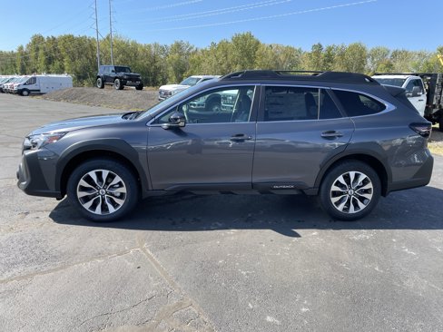 New 2025 Subaru Outback Limited image 2