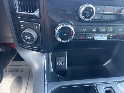 Used 2025 Ford F150 XLT w/ Equipment Group 302A MID image 22