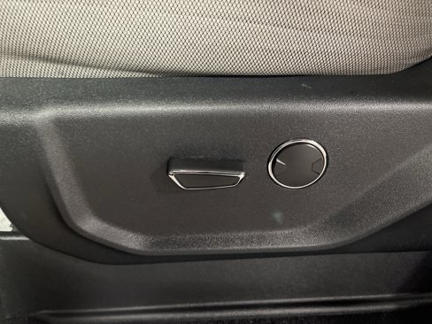 Used 2019 Ford F250 XLT w/ XLT Premium Package image 13