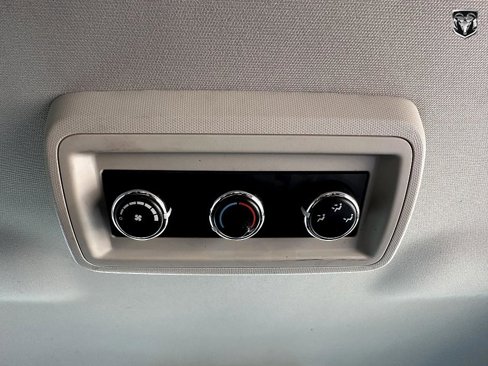 Used 2018 Dodge Journey SXT w/ Connectivity Group image 29