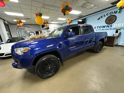 Used 2022 Toyota Tacoma SR5 image 8