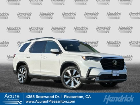 Used 2025 Honda Pilot Elite image 1