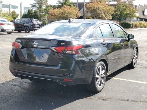 Used 2021 Nissan Versa SV image 4