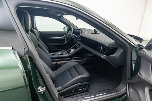 New 2025 Porsche Taycan Turbo S image 28