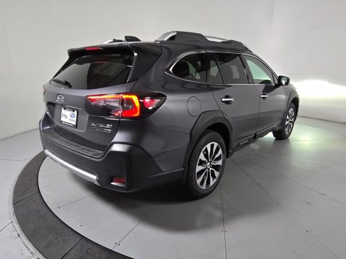 New 2025 Subaru Outback Touring XT image 5