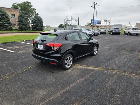 Used 2018 Honda HR-V LX image 5