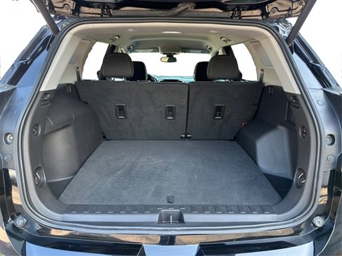 Used 2021 GMC Terrain SLE w/ Driver Convenience Package image 12