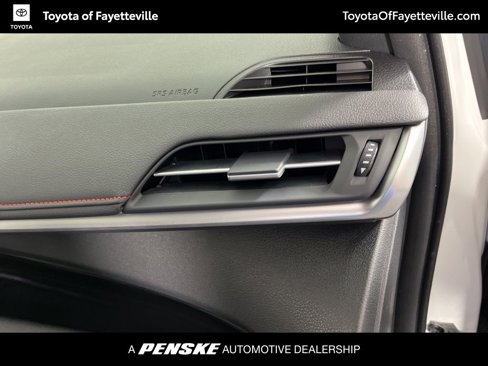 Certified 2025 Toyota Sienna XSE image 23