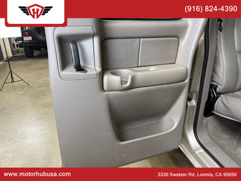 Used 2004 Chevrolet Silverado 2500 LT w/ Heavy-Duty Power Package image 53