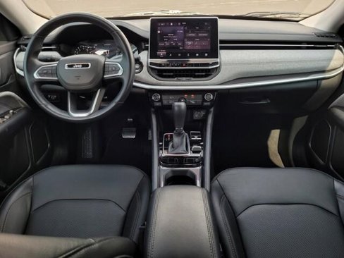 Used 2022 Jeep Compass Latitude image 37