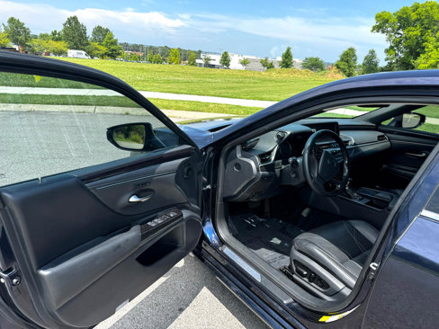 Used 2019 Lexus ES 350 image 10