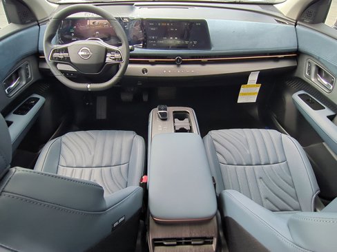 New 2025 Nissan Ariya Platinum image 19