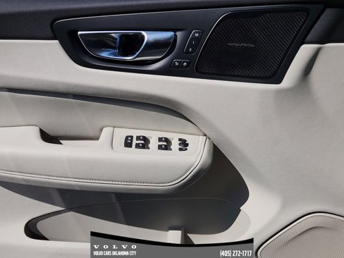 New 2026 Volvo XC60 B5 Ultra w/ Protection Package Premier image 22