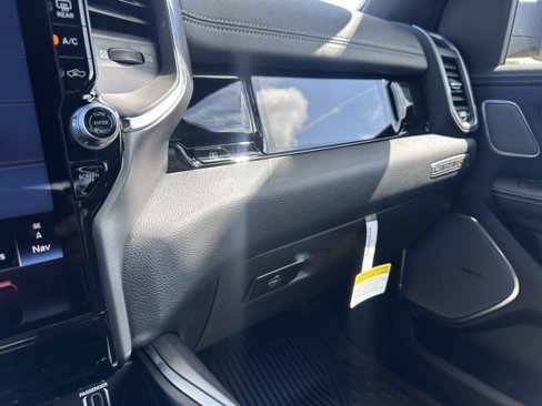 New 2025 RAM 1500 Laramie image 31