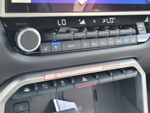 New 2025 Toyota Tundra Platinum image 19