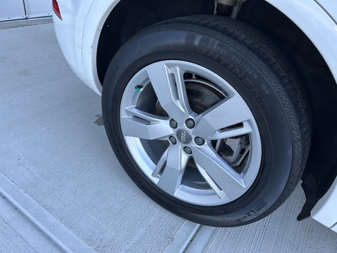 Used 2019 Audi Q5 2.0T Premium Plus w/ Premium Plus Package image 30
