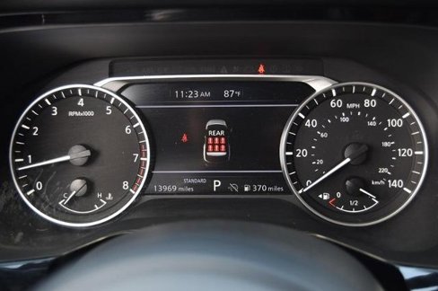 Certified 2024 Nissan Pathfinder SV image 12