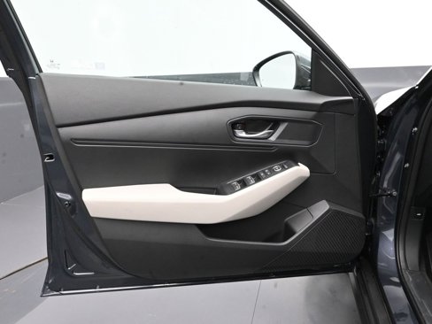New 2025 Honda Accord LX image 30