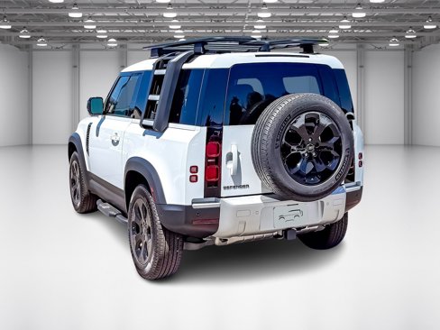 New 2025 Land Rover Defender 90 S image 3