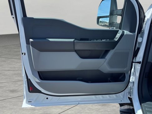 New 2026 Ford F250 XL image 30