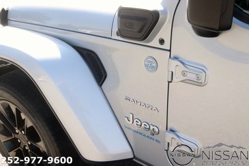 Used 2023 Jeep Wrangler Unlimited Sahara image 9