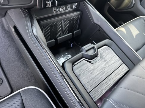 New 2025 RAM 1500 Limited image 26