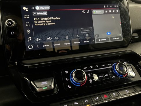 Used 2024 GMC Sierra 1500 AT4 image 41